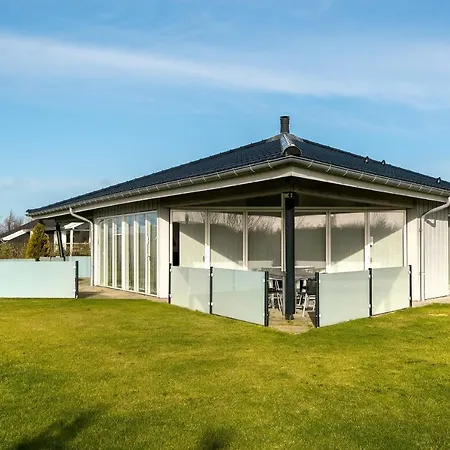 Feriehus Luxury Near - Three-bedroom *