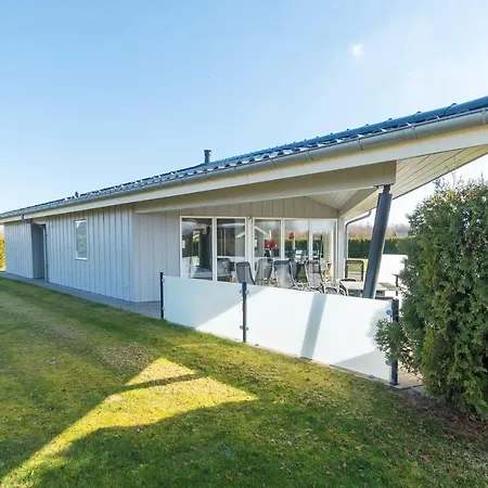 Feriehus Luxury Near - Three-bedroom Nedre Lysabild