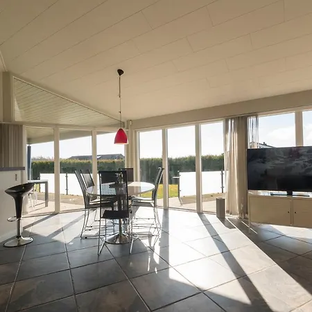Luxury Near - Three-bedroom Feriehus *
